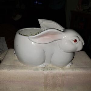 Vintage 1975 Fitz and Floyd Ceramic Easter Bunny Planter
